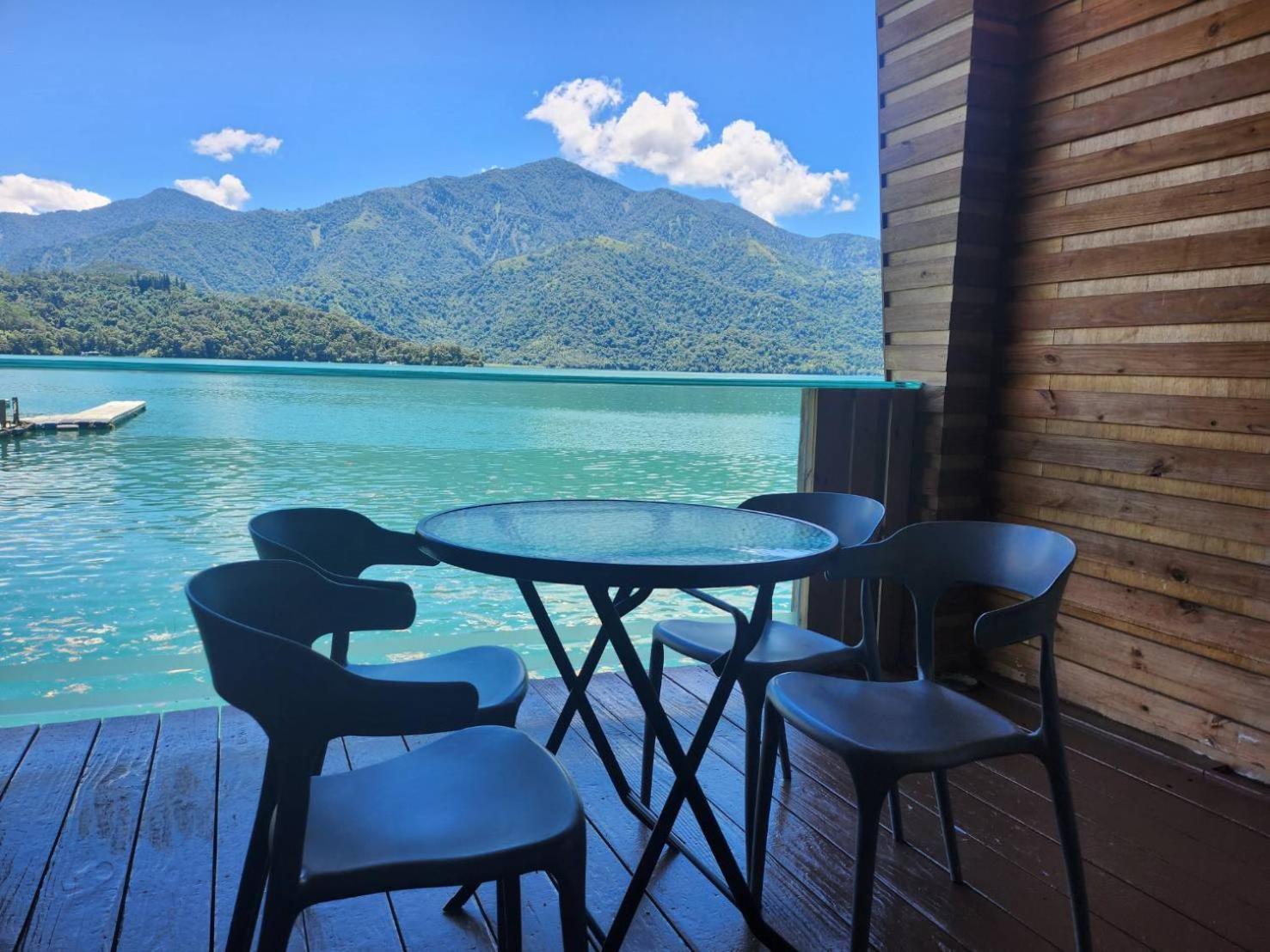 Sun Fog Hotel Yuchi Ngoại thất bức ảnh