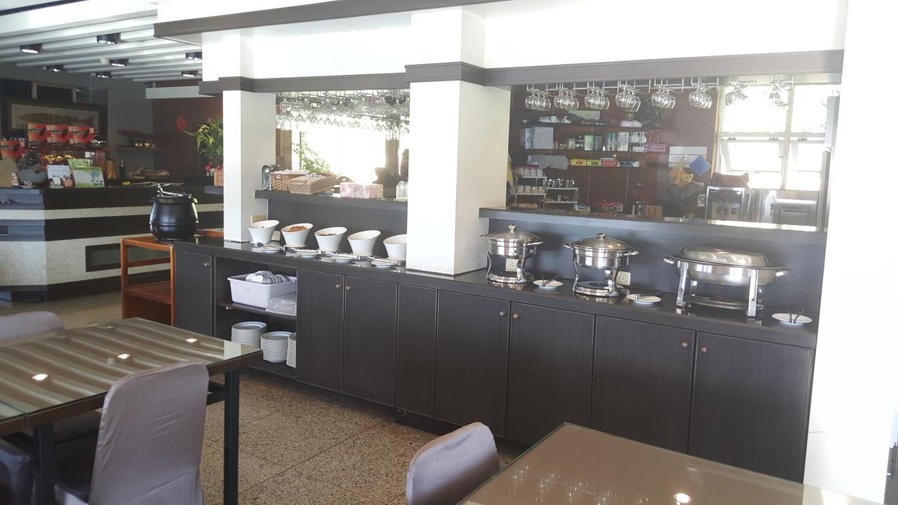 Sun Fog Hotel Yuchi Ngoại thất bức ảnh