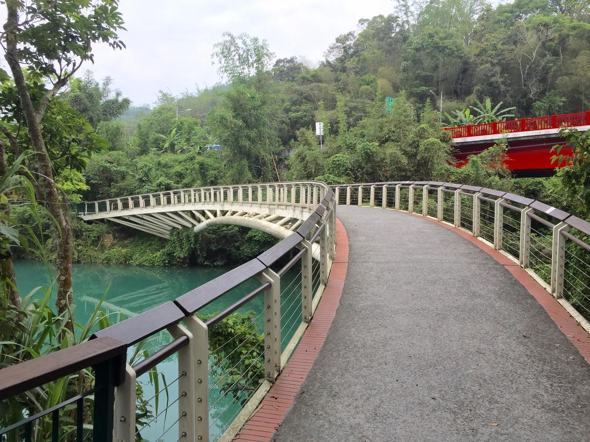 Sun Fog Hotel Yuchi Ngoại thất bức ảnh