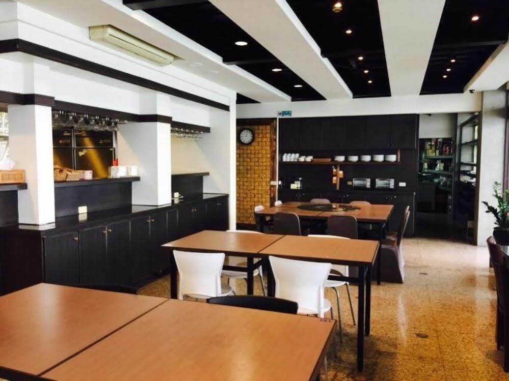 Sun Fog Hotel Yuchi Ngoại thất bức ảnh